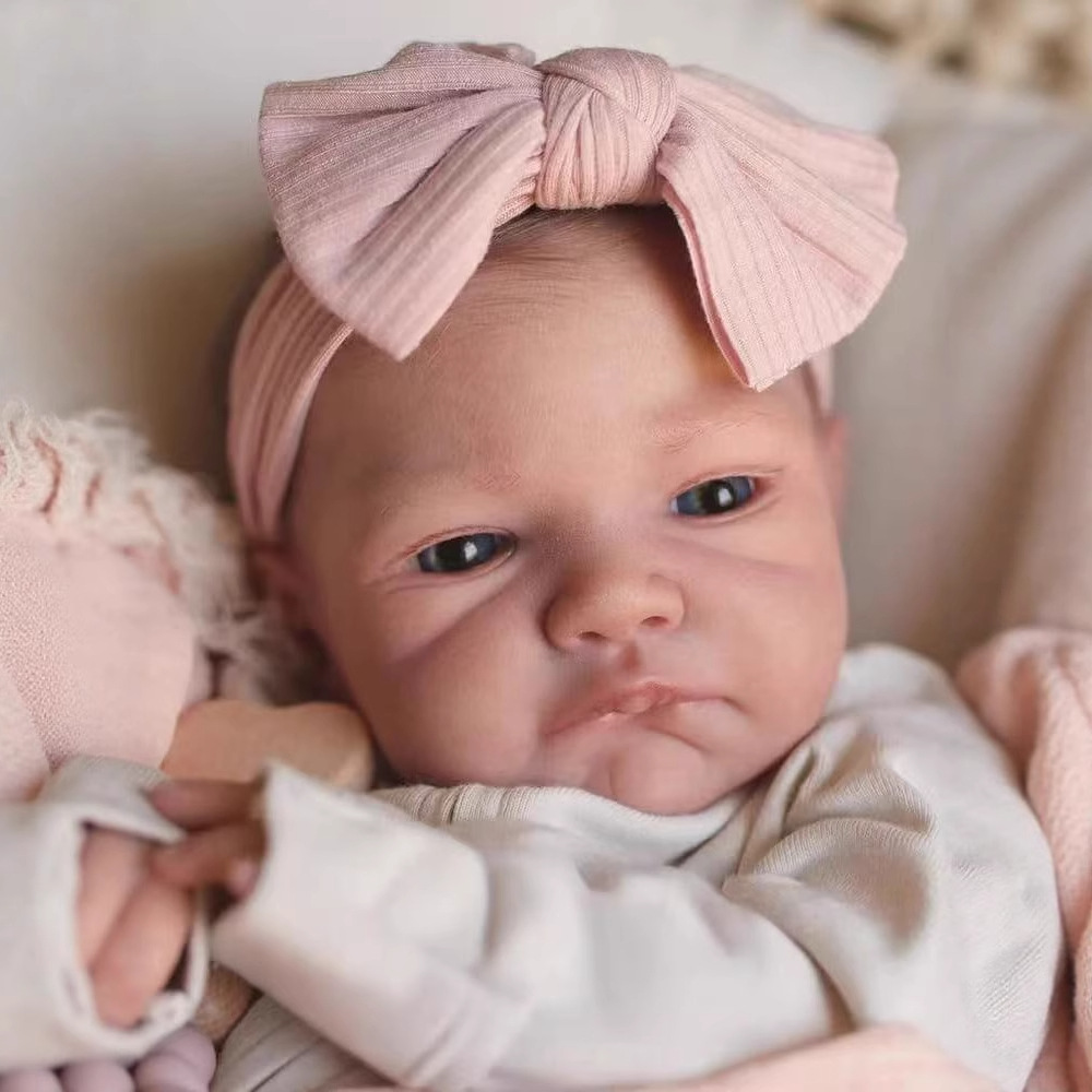 دمية سيليكون واقعية بطول 48 سم - مراجعة Reborn Baby Doll Silicone Realistic وسعره